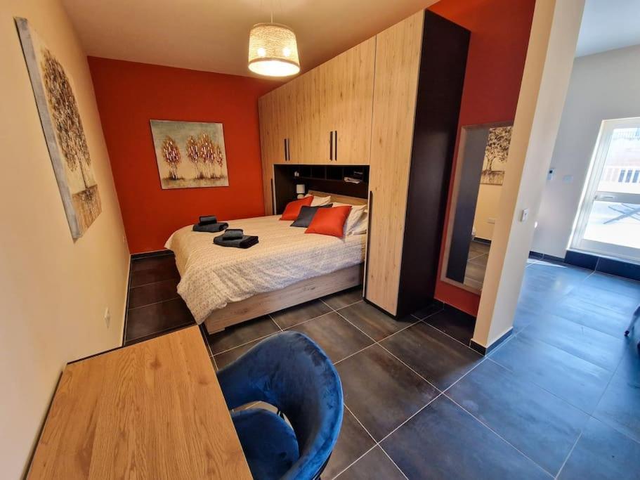 Comfy And Cosy. Apartment เซนต์พอลส์เบย์ ภายนอก รูปภาพ